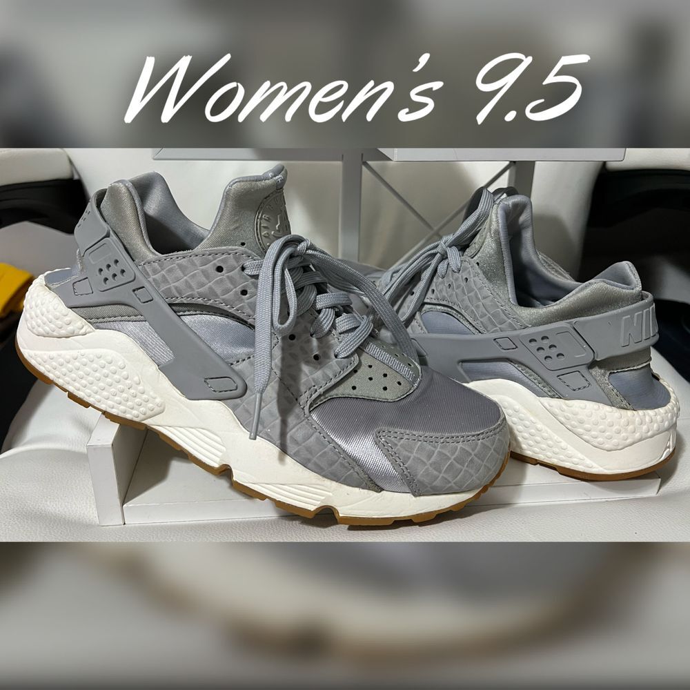 Nike | Huarache 'Wolf Grey' | Women's 9.5